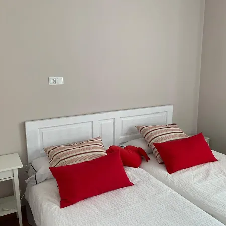 La Casina Del Cerecedo Feriehus